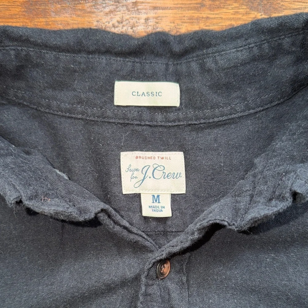 J. Crew Classic Brushed Twill Button Down Shirt, Size Medium